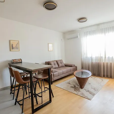 Kame Apartment