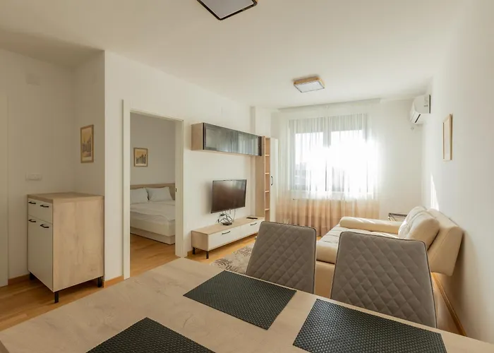 Kame 亀 아파트 *