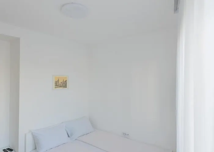 Kame 亀 아파트 *